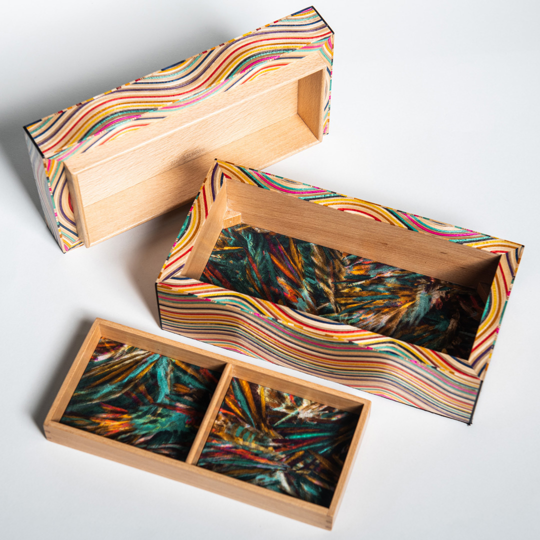 Detail 3 of Wave Box by Mark Barlow