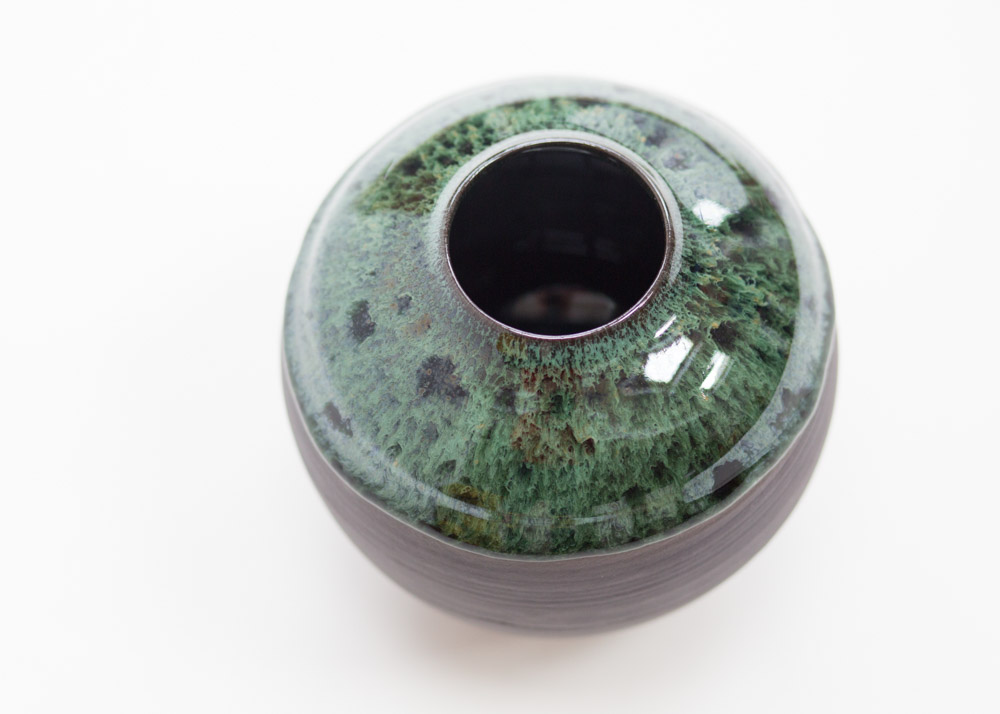 Detail of Medium Onyx Moon Jar by Kirsty Adams