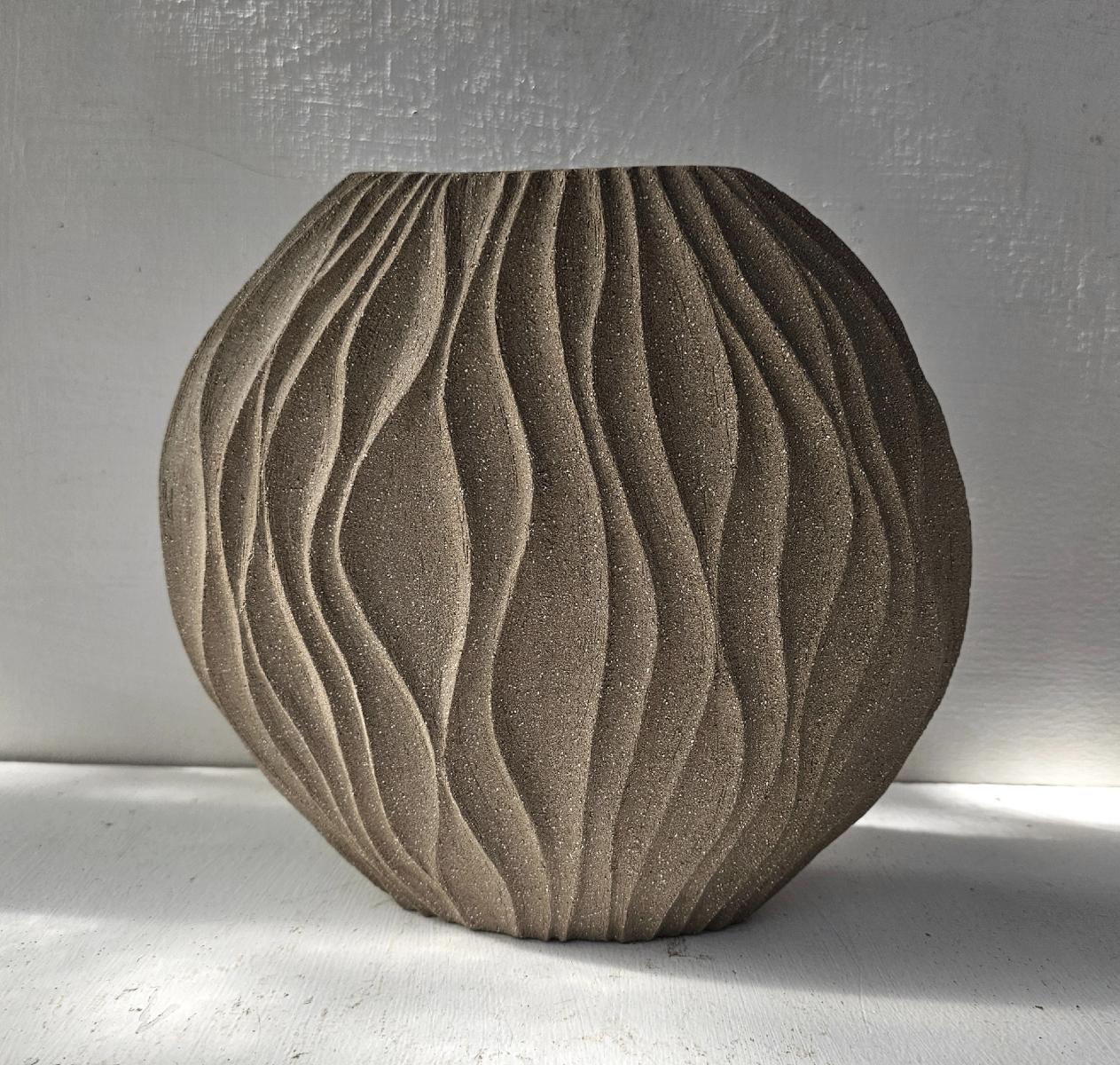 Small Kelp Disc Vessel, original ceramic by Michele Bianco